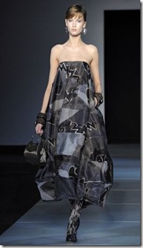 _4miniarmani-sfilata-abito